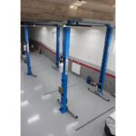 Podnośnik dwukolumnowy NORTEC PRO 4T, ŁĄCZONY GÓRĄ 4.5m