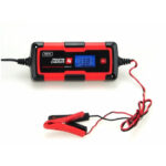 Prostownik do ładowania akumulatorów PRAKTIK CHARGER 4 LCD 6/12V