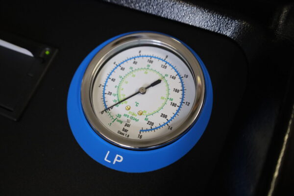Stacja klimatyzacji Mell Pro ARCTIC ULTRA automatyczna R134A lub R1234YF dotykowy ekran z drukarką