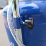 Podnośnik Półautomatyczny Dwukolumnowy 4T + Zlewarko-wysysarka 80L MELL PRO
