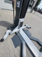 PODNOŚNIK Jednokolumnowy MOBILNY 2500kg 230V GRUBBER