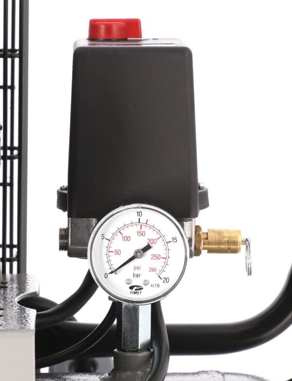 Kompresor dwutłokowy HK 425-100 Pro 10 bar 3 KM/2.2 kW 400V 317 l/min 100 l Airpress