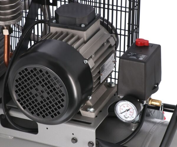 Kompresor dwutłokowy HK 425-100 Pro 10 bar 3 KM/2.2 kW 400V 317 l/min 100 l Airpress
