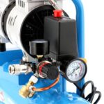 Mały kompresor L 6-105 8 bar + zestaw z pistoletem do przedmuchu i wężem pneumatycznym Airpress